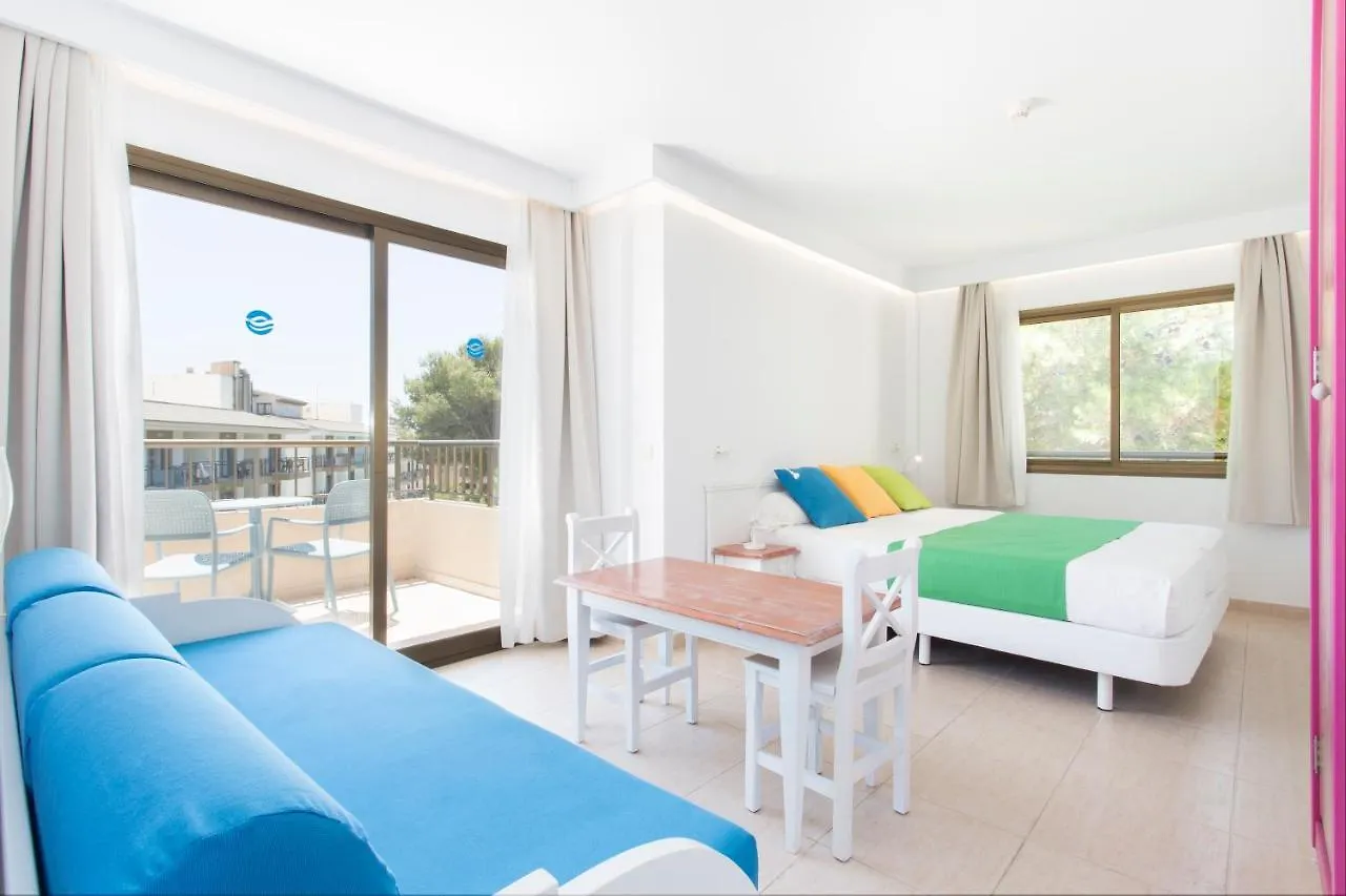 Guya Wave Hotel (Adults Only) كالا راتخاذا