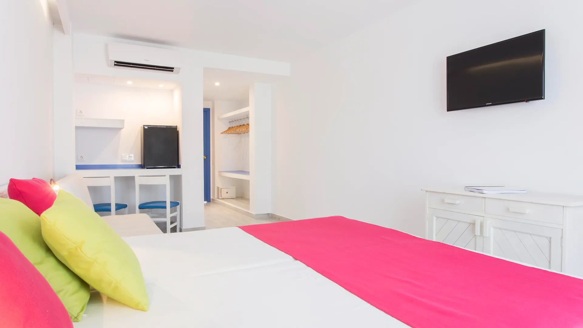 Guya Wave Hotel (Adults Only) كالا راتخاذا