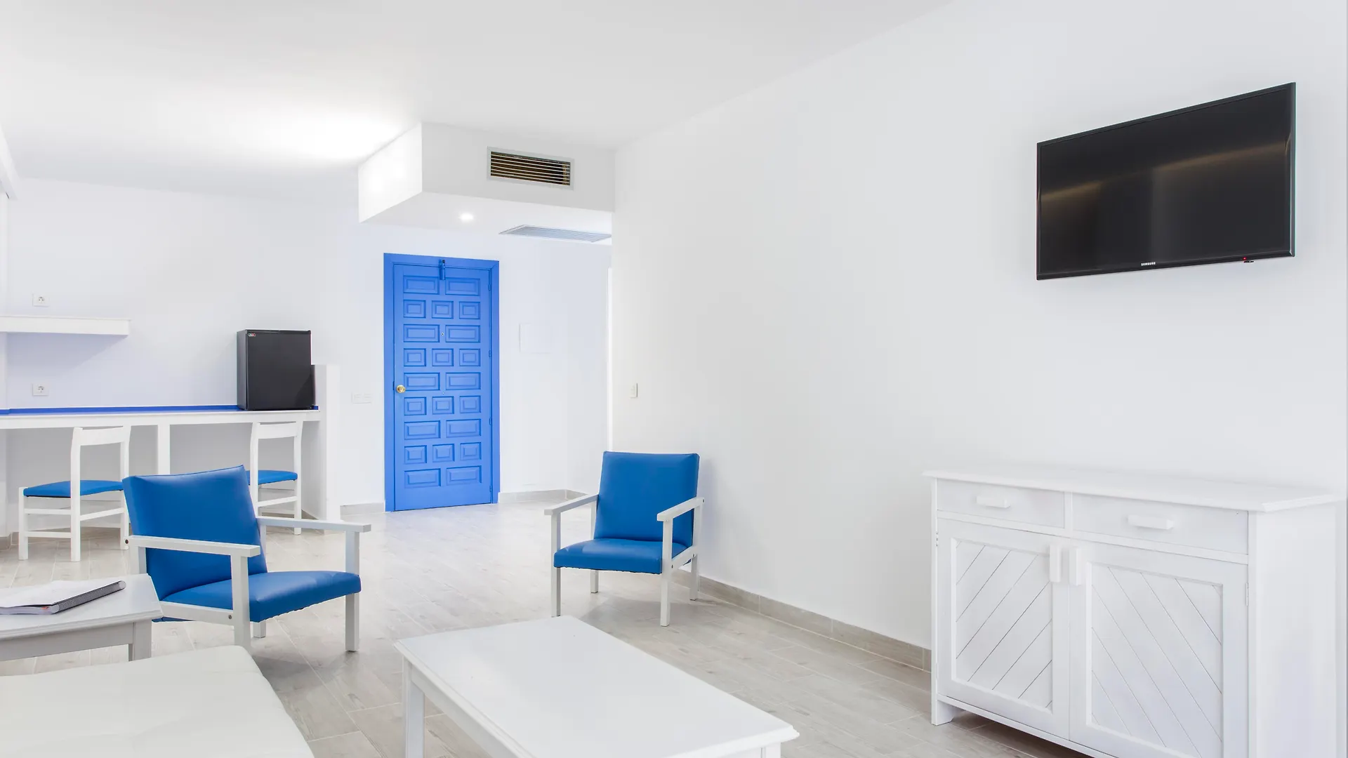 Guya Wave Hotel (Adults Only) كالا راتخاذا