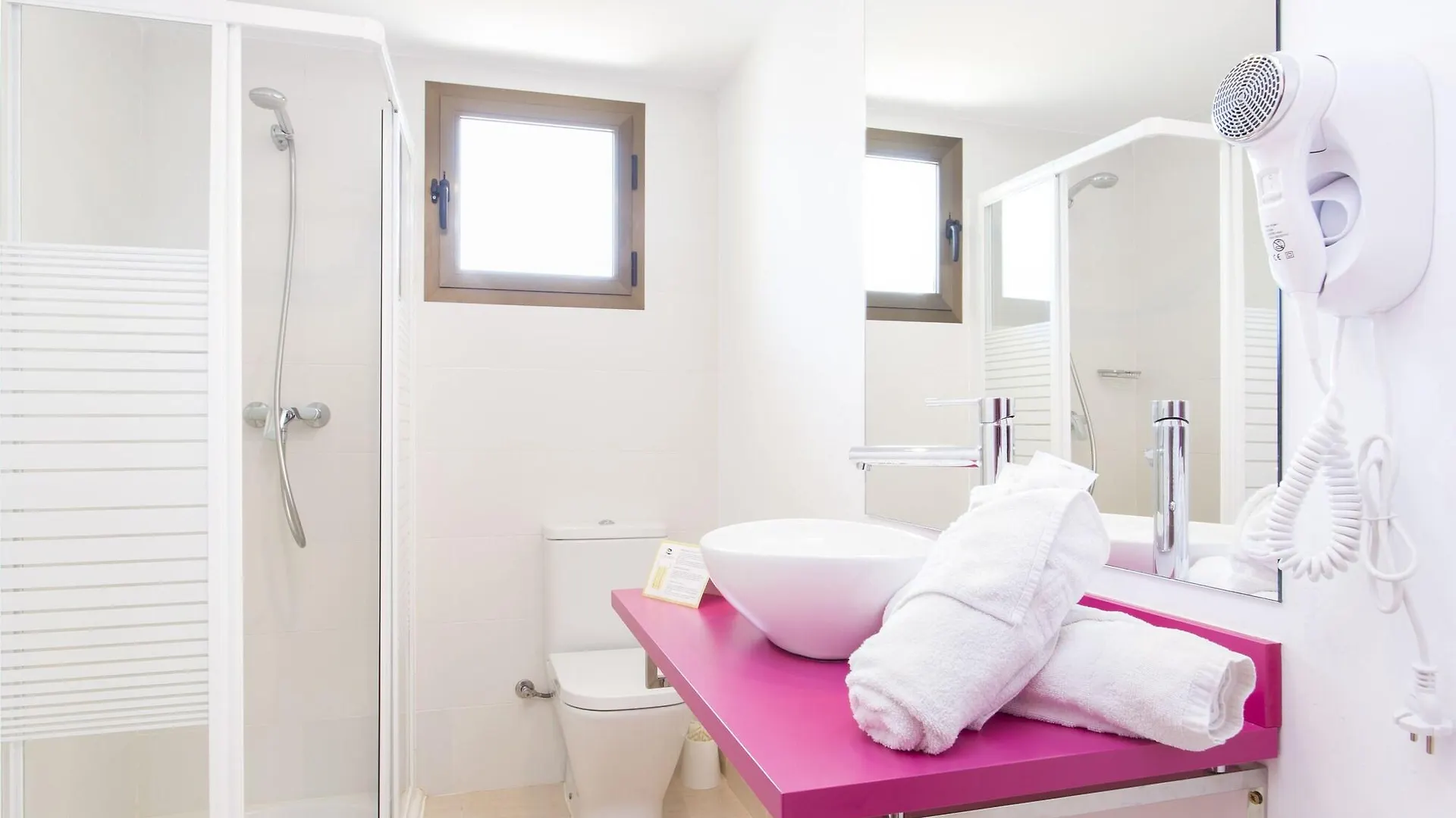 קאלה ראטג'אדה Guya Wave Hotel (Adults Only)