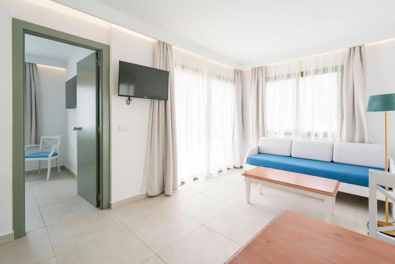 Guya Wave Hotel (Adults Only) كالا راتخاذا