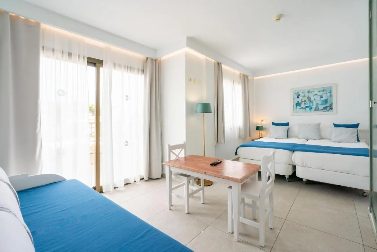 ***  קאלה ראטג'אדה Guya Wave Hotel (Adults Only) ספרד